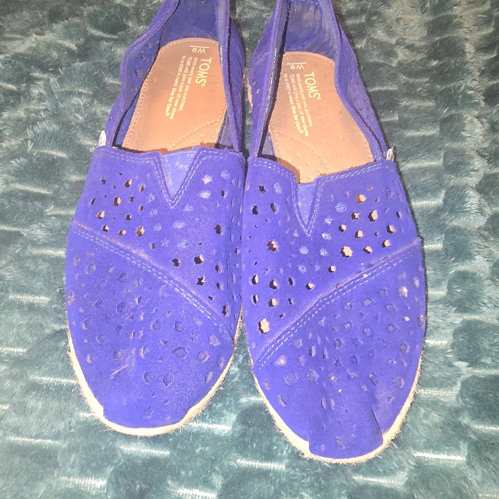 TOMS Women's Blue Slip-On Shoes